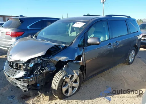 2014 Toyota Sienna Le V6 8 Passenger from USA, damaged, VIN 5TDKK3DC5ES422228